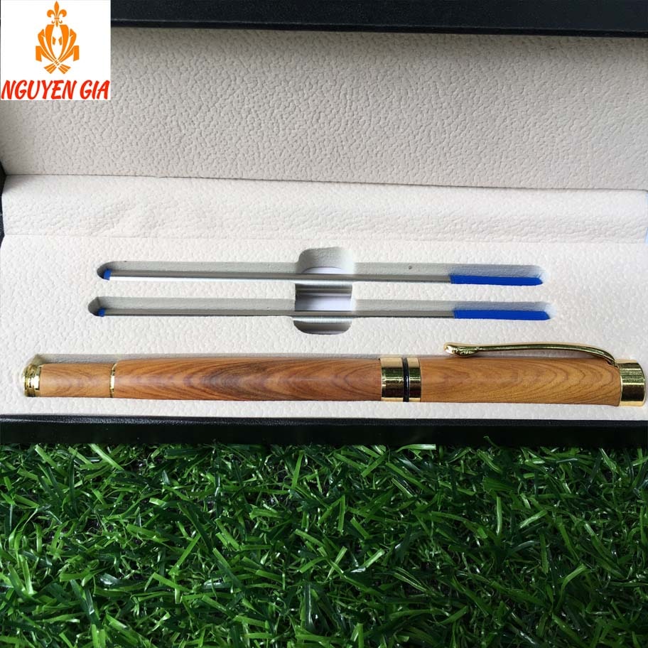 Bí quyết chọn và sử dụng bút ký tên đẹp bằng gỗ tự nhiên