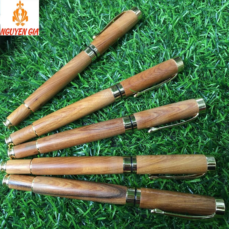 Bí quyết chọn và sử dụng bút ký tên đẹp bằng gỗ tự nhiên