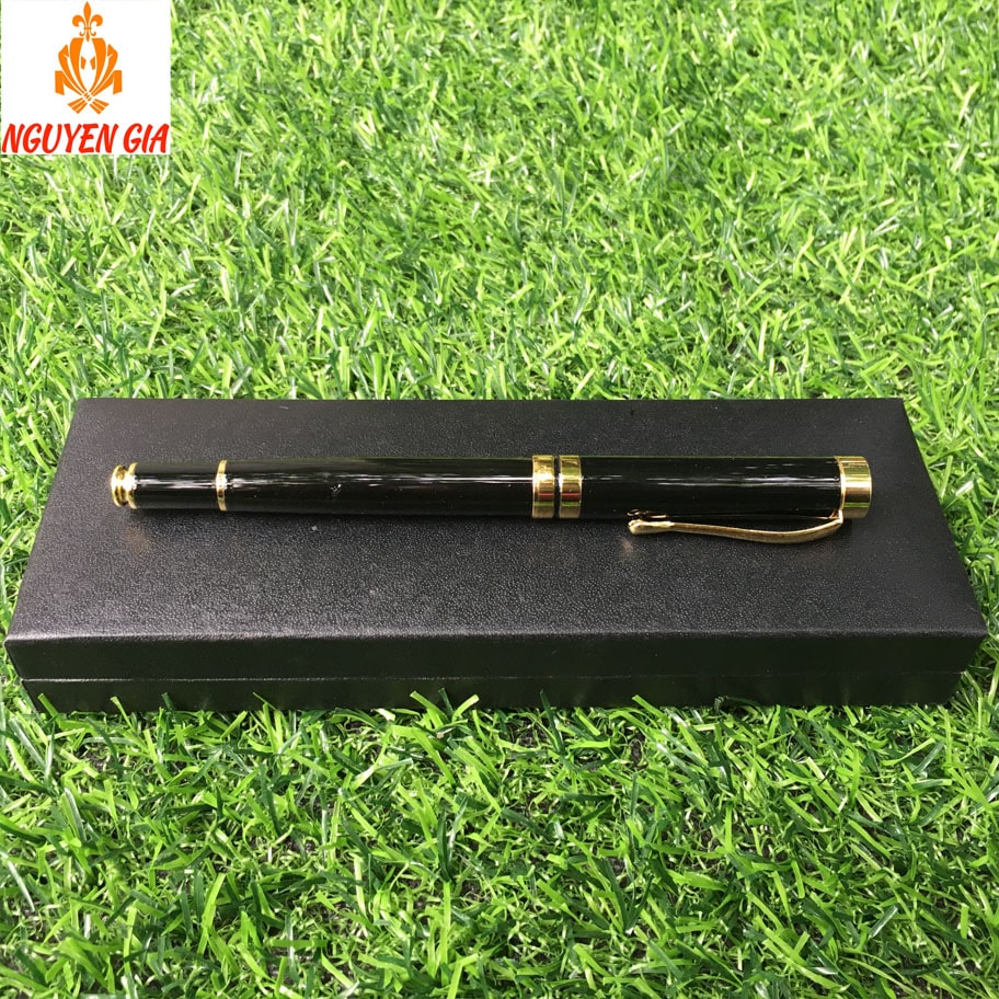 Bút ký tên cao cấp màu đen kẹp vàng sang trọng đẳng cấp